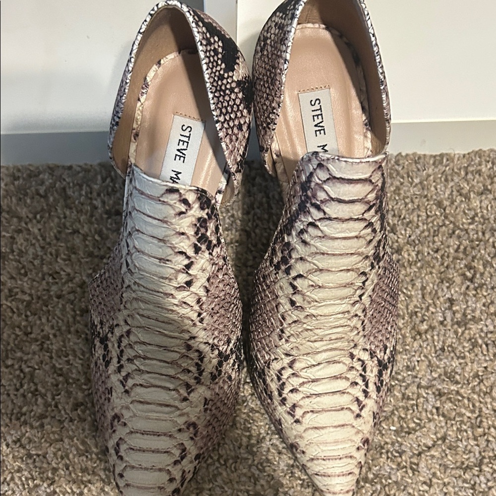 Steve Madden Snake-Print Pointed Slip-On Mules in Beige and Brown